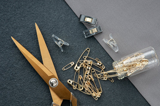 Assorted Size Safety Pins: 50 Pieces: Gold